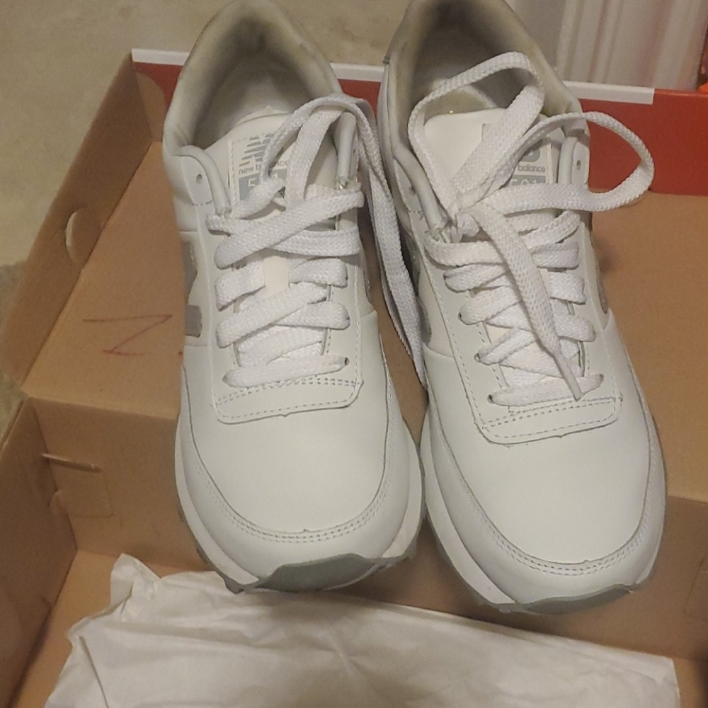 Shoes - Picture 2 of 4